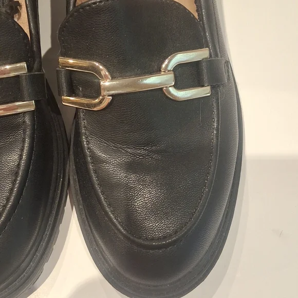 Rachel Zoe Black Faux Leather Lug Soled Loafers with Gold Accent Size 8 - Picture 5 of 10